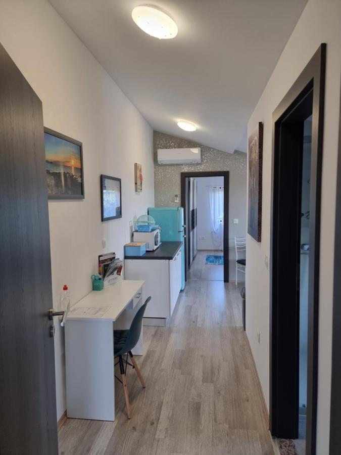 Apartment Pharos Zambratija  Luaran gambar