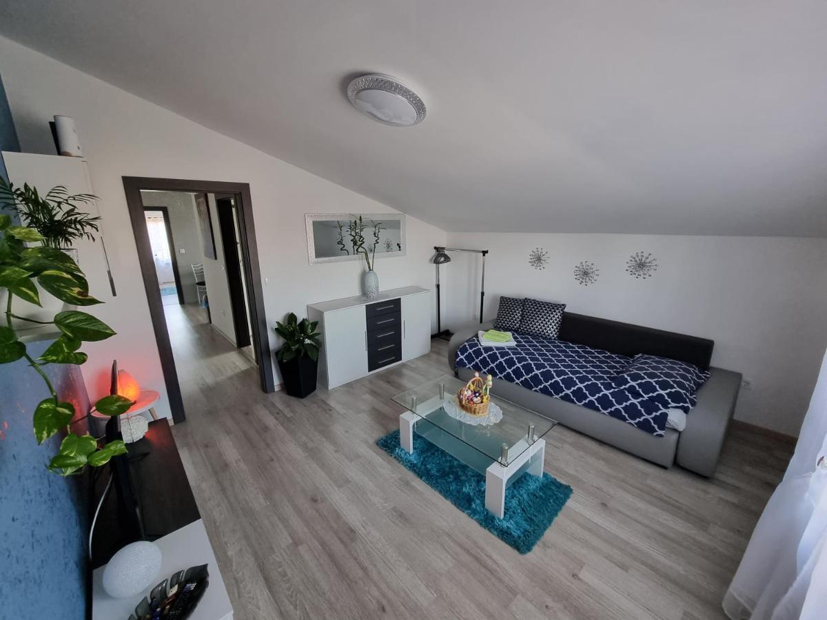 Apartment Pharos Zambratija  Luaran gambar